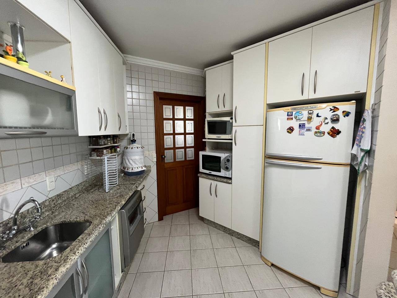 Cobertura à venda com 4 quartos, 240m² - Foto 19